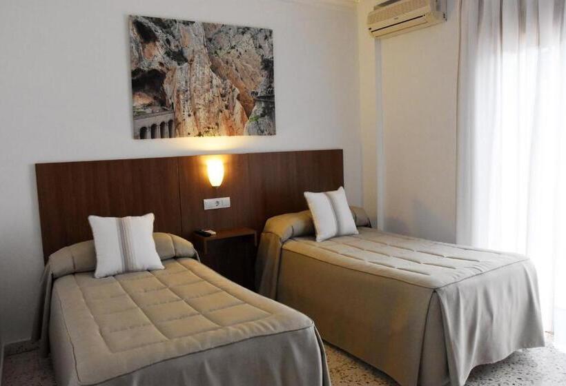 Hostal Restaurante El Cruce