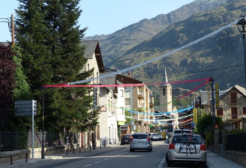 Hostal Vall D Aneu By Arcas & Sambola