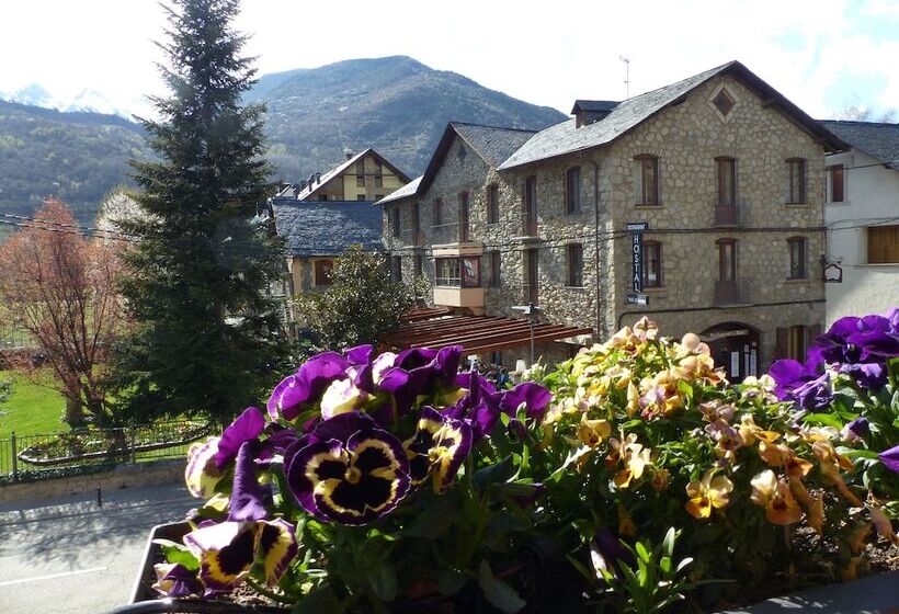 Hostal Vall D Aneu By Arcas & Sambola