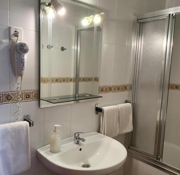 Hostal Zamorán  Madrid Centro Gran Vía Sol