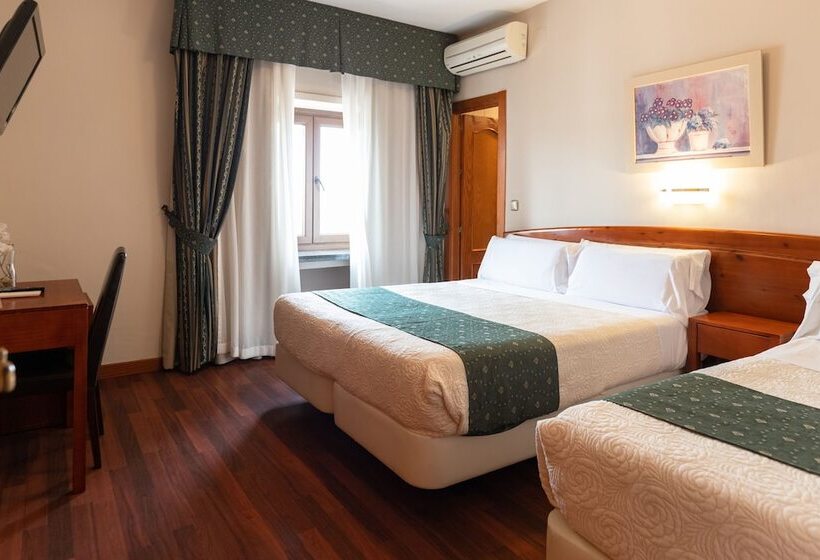 هتل Alameda Málaga