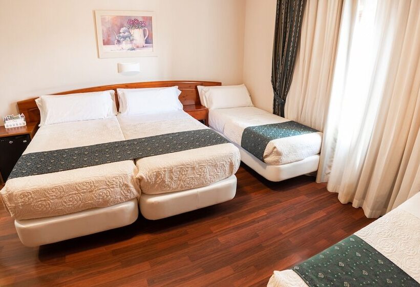 هتل Alameda Málaga