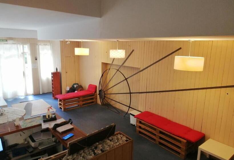 Отель Albergue Puente Para Peregrinos