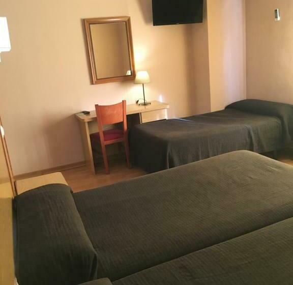 هتل Avenida Leganés