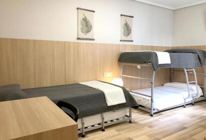 酒店 Bearan Bar & Rooms