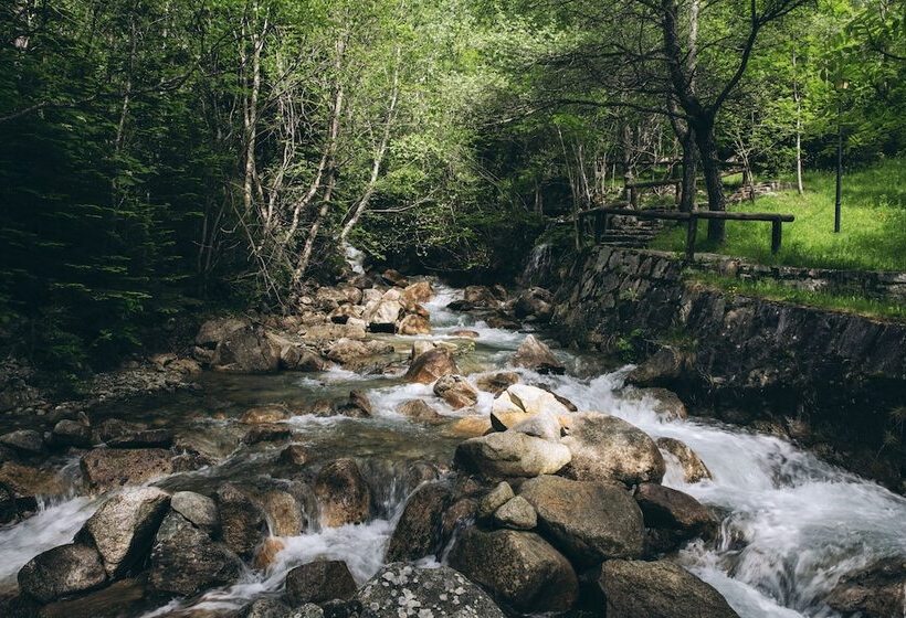 בית מלון כפרי Caldas