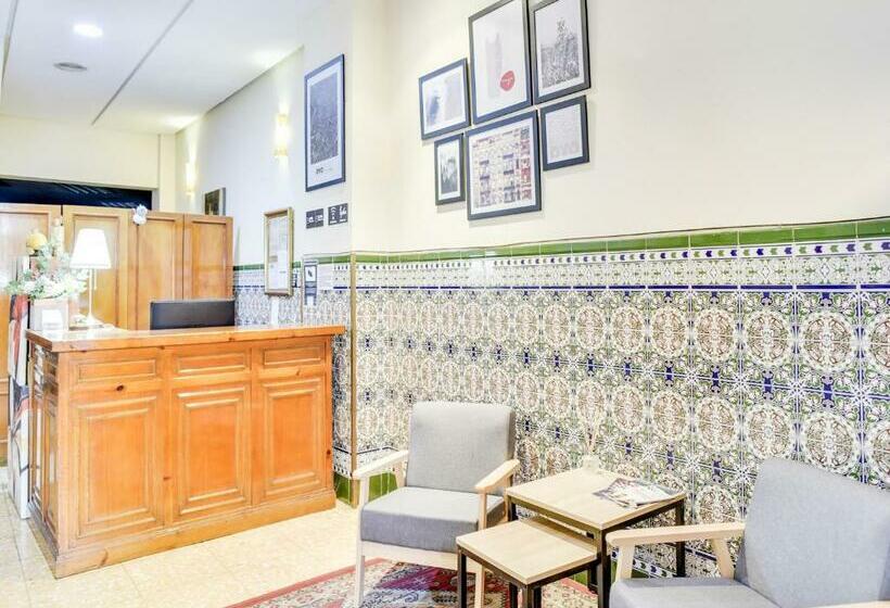 هتل Casa De Huespedes Carabanchel By Vivere Stays