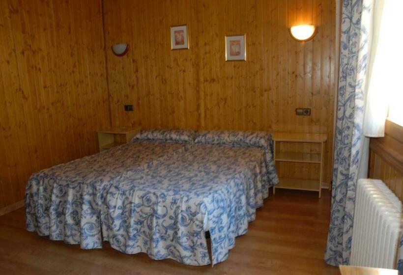 בית מלון כפרי Europa