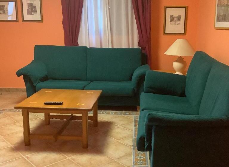 ホテル Hostal Albe