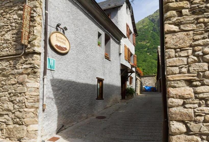 בית מלון כפרי Hostal Aiguamog