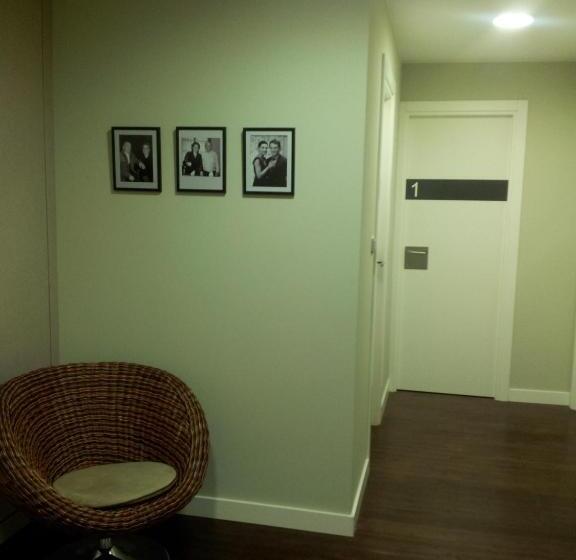 호텔 Hostal Ameztia