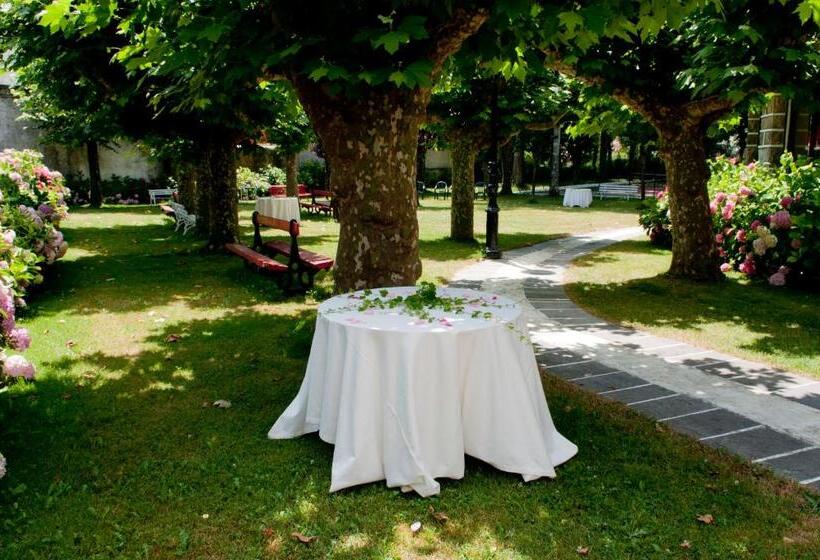 호텔 Hostal Ayestaran I