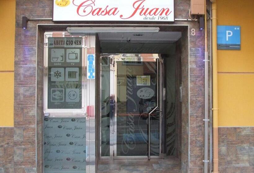 فندق Hostal Casa Juan