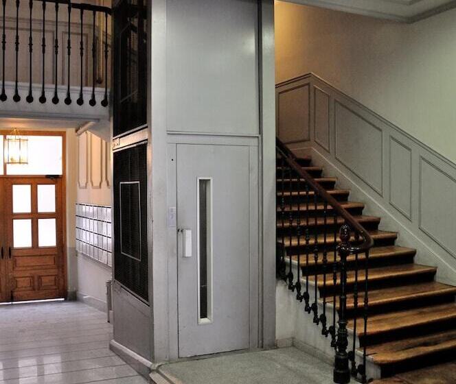 فندق Hostal Castilla I Atocha