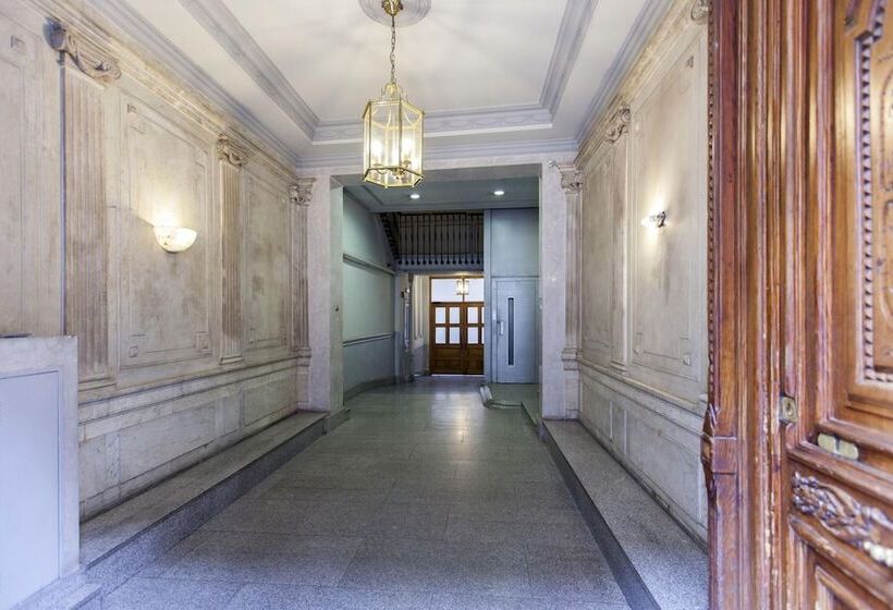 فندق Hostal Castilla I Atocha