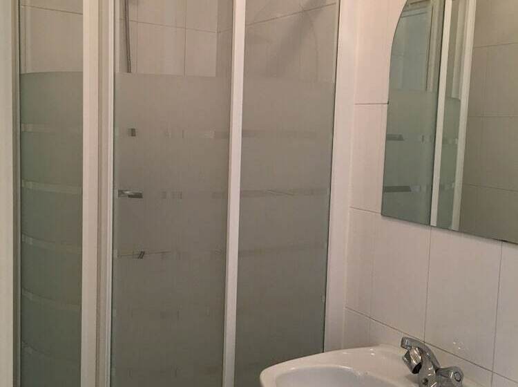 فندق Hostal Cervantes