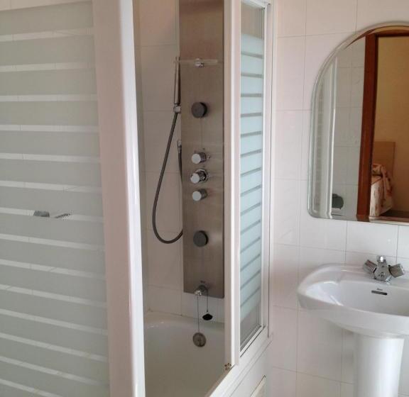 فندق Hostal Cervantes