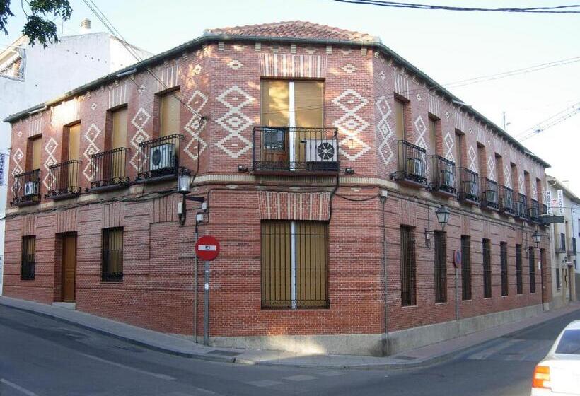 فندق Hostal Cervantes
