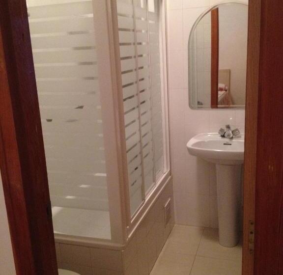 فندق Hostal Cervantes