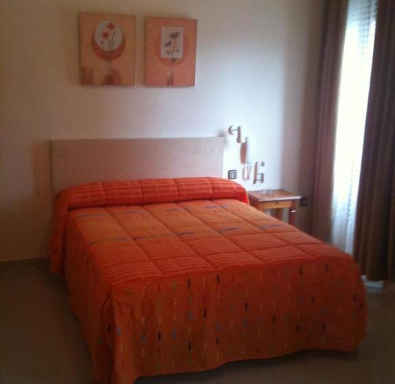 فندق Hostal Cervantes