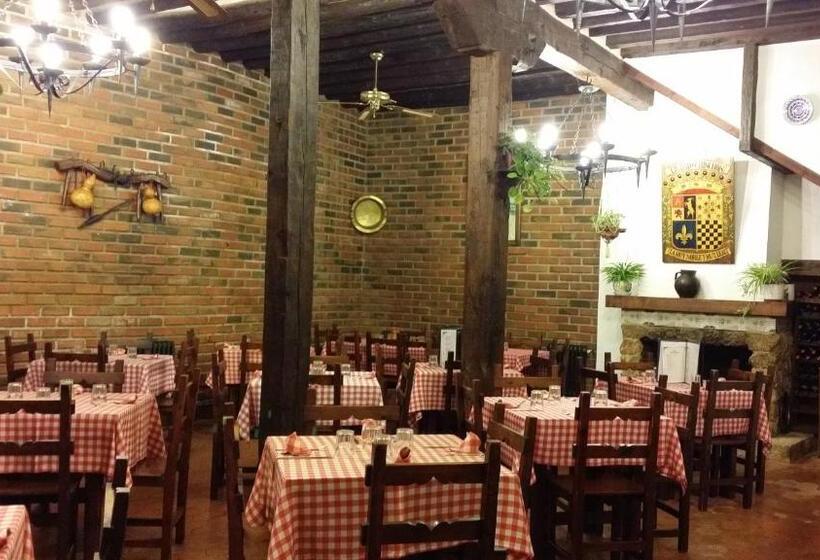 ホテル Hostal Chinchon