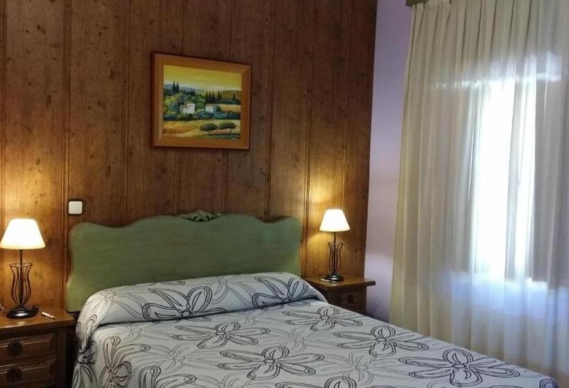 ホテル Hostal Chinchon