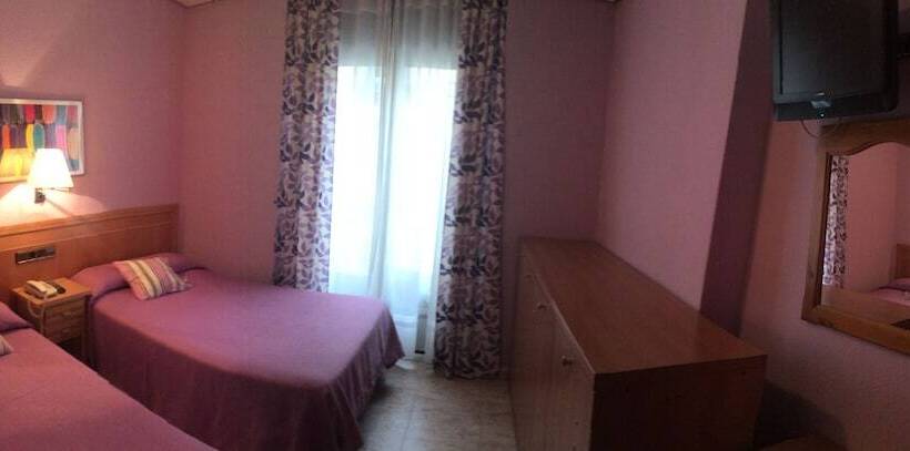 هتل Hostal Cruz Sol