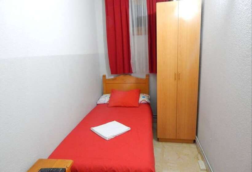 ホテル Hostal El Peine