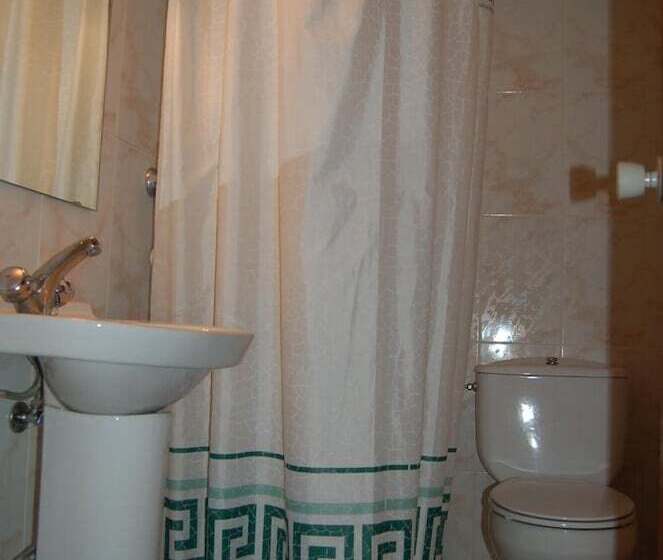 هتل Pensión España 2 Estrellas Cehegin