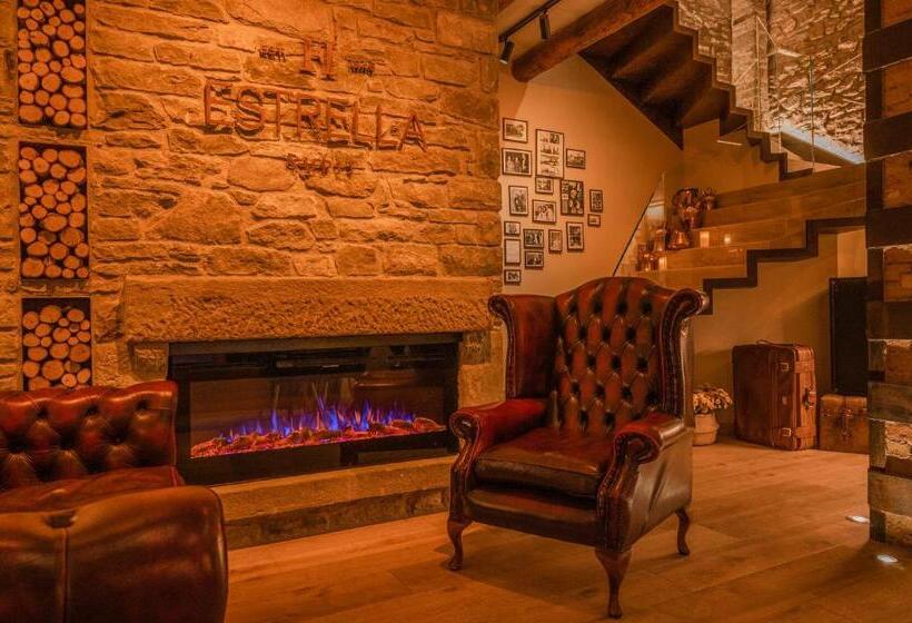 Отель Hostal Estrella