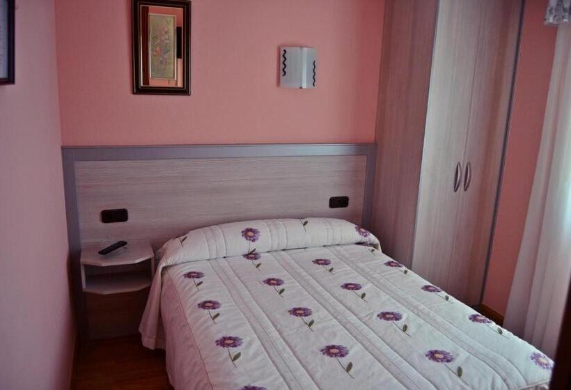 호텔 Hostal La Corte