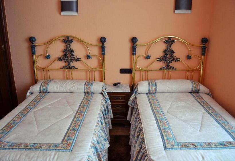 호텔 Hostal La Corte