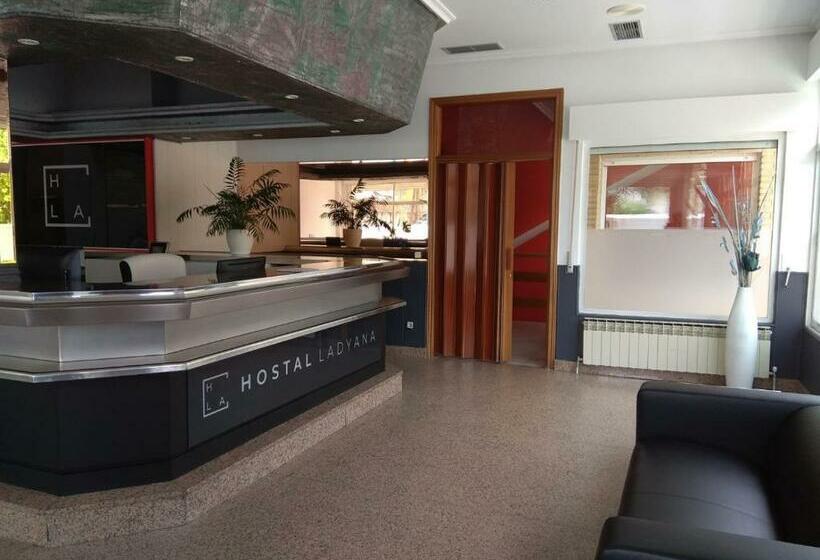 ホテル Hostal Lady Ana Maria