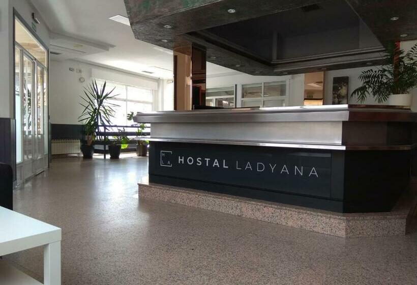 ホテル Hostal Lady Ana Maria