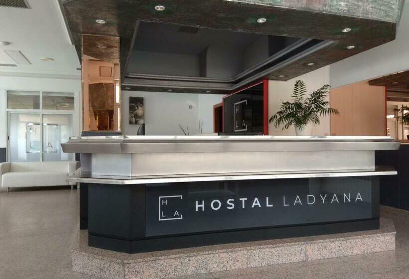 ホテル Hostal Lady Ana Maria