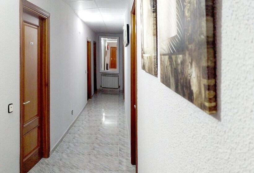 ホテル Hostal Lady Ana Maria