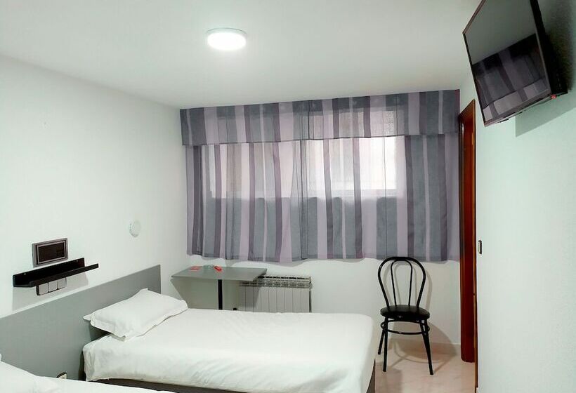 ホテル Hostal Lady Ana Maria