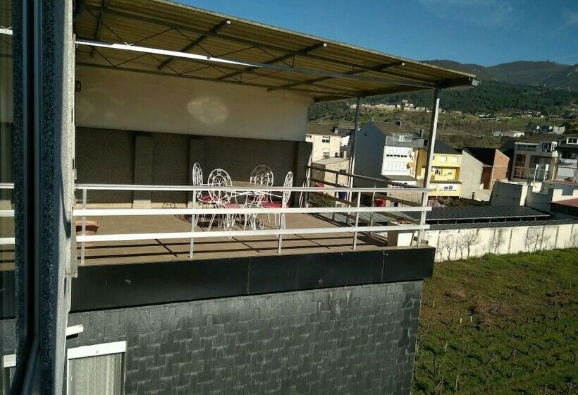 ホテル Hostal Mayo