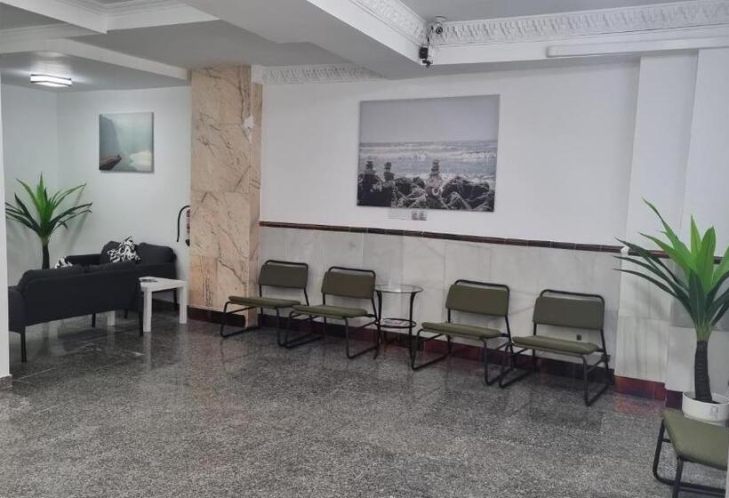 ホテル Hostal Nerjasol