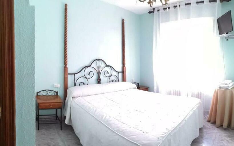 בית מלון כפרי Hostal Restaurante Ceres