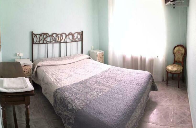 בית מלון כפרי Hostal Restaurante Ceres