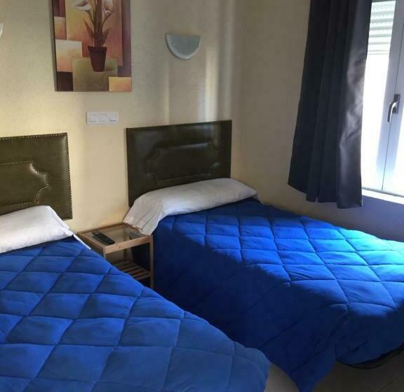 호텔 Hostal Rosales