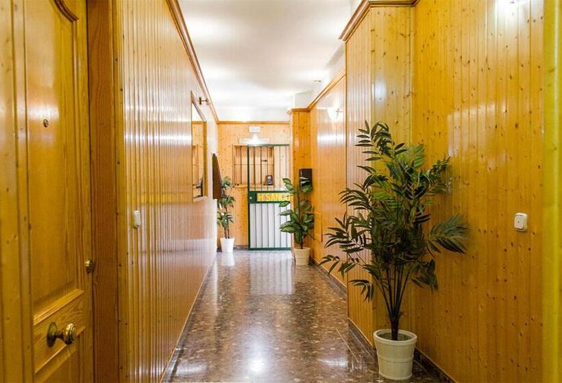 酒店 Hostal Sango Sierra De Las Nieves