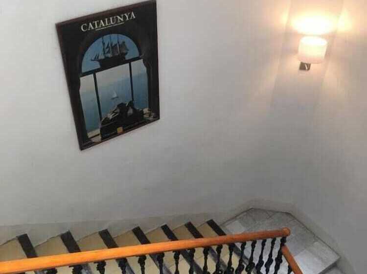 호텔 Madison Rooms