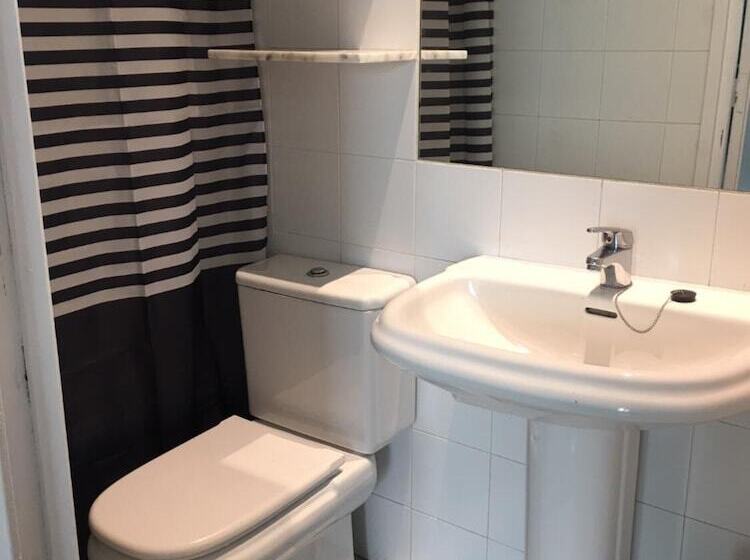 هتل Madison Rooms