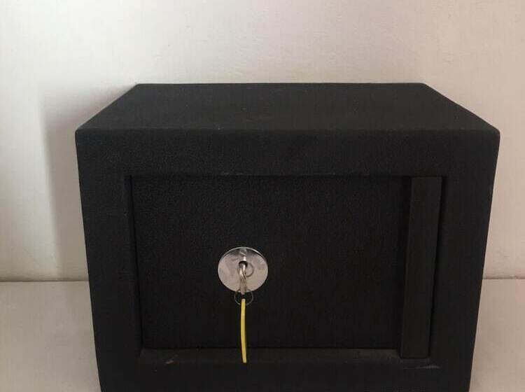 호텔 Madison Rooms