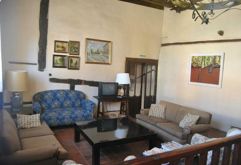 فندق Mesón de Castrojeriz