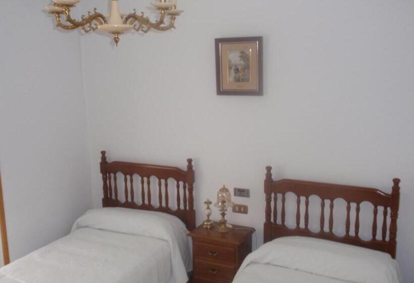 בית מלון כפרי Pensión Arroniz