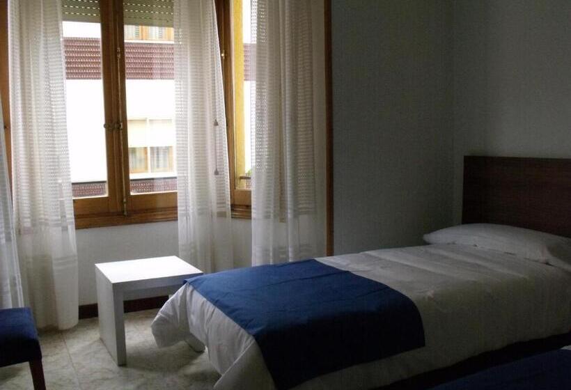 בית מלון כפרי Pensión Arroniz