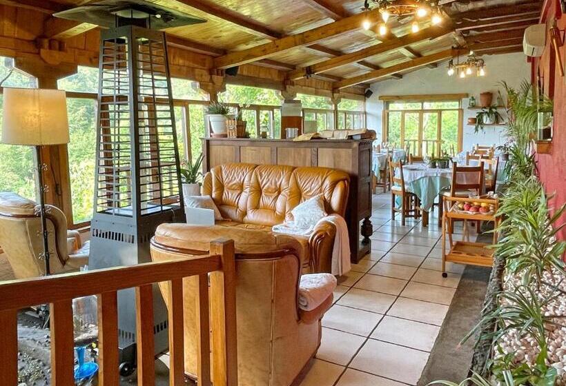 Отель Peruskenea